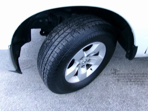 Used 2024 RAM 1500 Classic SLT image 7