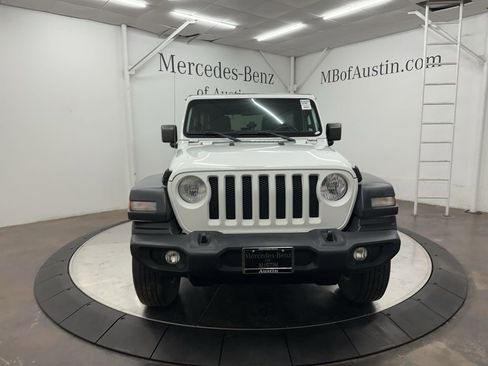 Used 2020 Jeep Wrangler Unlimited Sport S image 2