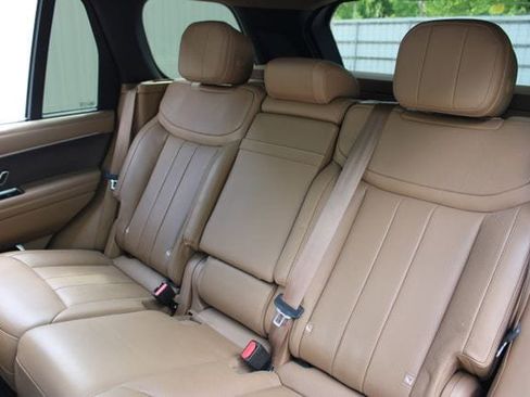 Used 2023 Land Rover Range Rover SE AWD/4WD image 11