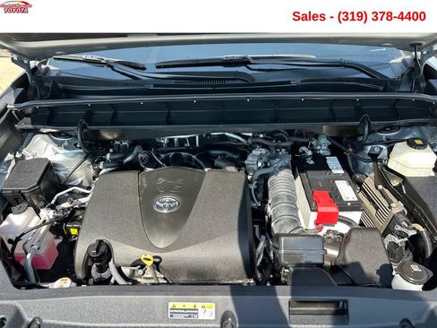 Certified 2021 Toyota Highlander Limited AWD/4WD image 20