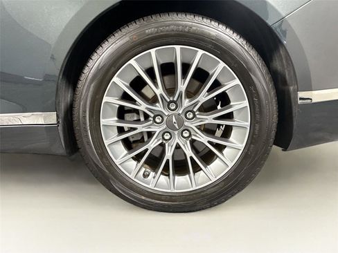 Used 2023 Genesis G80 2.5T image 31