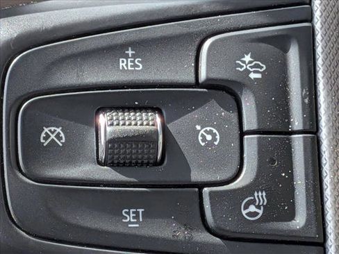 Used 2023 GMC Yukon Denali AWD/4WD image 11