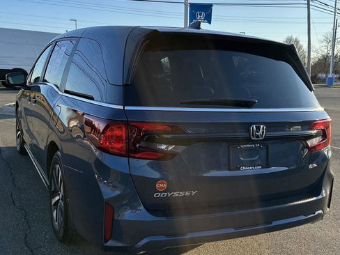 Used 2025 Honda Odyssey EX-L image 3