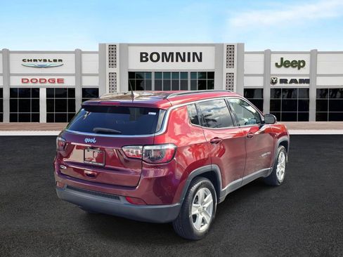 Used 2022 Jeep Compass Latitude image 4