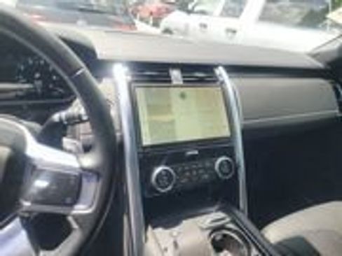 Used 2022 Land Rover Discovery S R-Dynamic AWD/4WD image 4