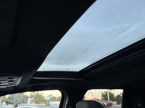 Used 2025 Toyota Tacoma TRD Off-Road image 24