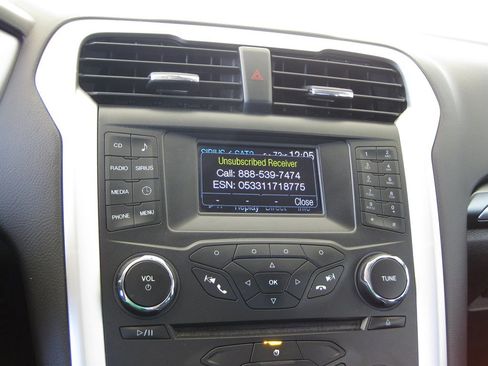 Used 2013 Ford Fusion SE image 18