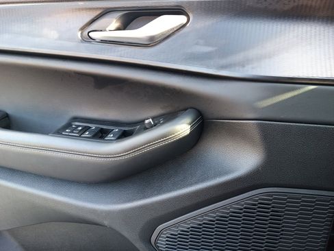 Certified 2024 Jeep Grand Cherokee Laredo X image 24