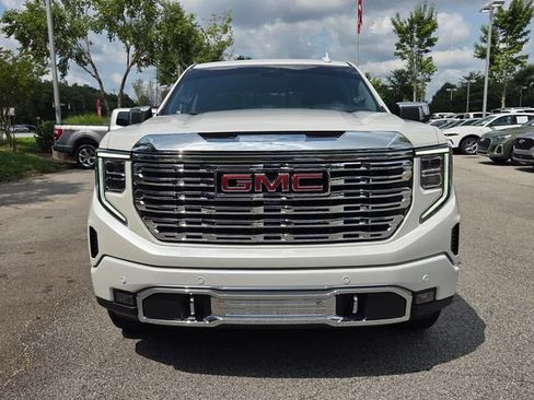 Used 2025 GMC Sierra 1500 Denali w/ Denali Reserve Package AWD/4WD image 2