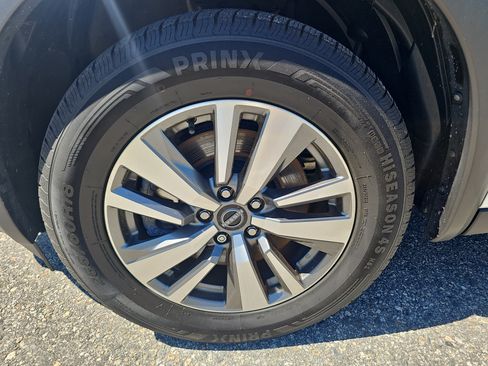 Certified 2023 Nissan Pathfinder SL AWD/4WD image 12