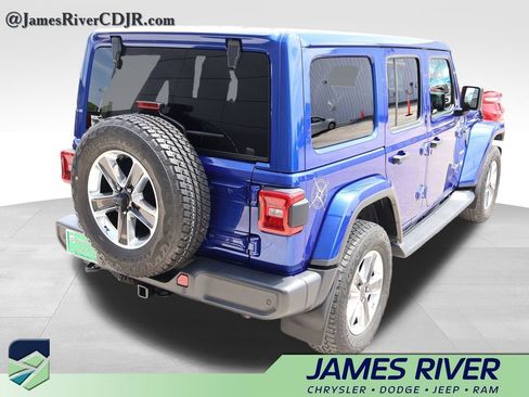 Used 2020 Jeep Wrangler Unlimited Sahara AWD/4WD image 5