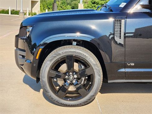 New 2025 Land Rover Defender 130 V8 image 6