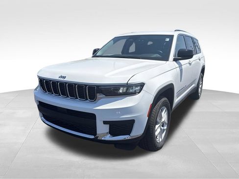 Used 2021 Jeep Grand Cherokee L Laredo w/ Luxury Tech Group I AWD/4WD image 7