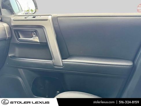 Used 2021 Toyota 4Runner SR5 Premium w/ Moonroof Package AWD/4WD image 40
