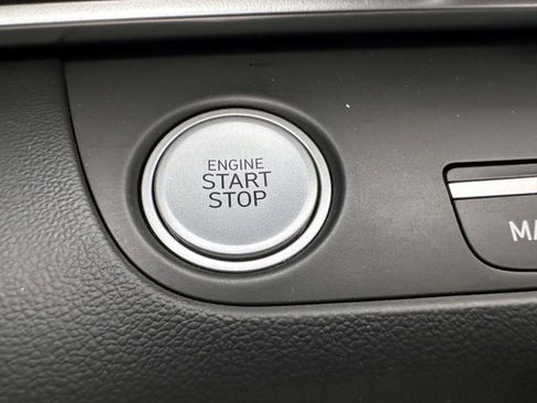 Used 2023 Hyundai Elantra SEL w/ Convenience Package FWD image 21
