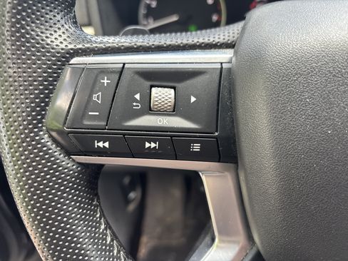 Used 2023 Mitsubishi Outlander Ralliart AWD/4WD image 19