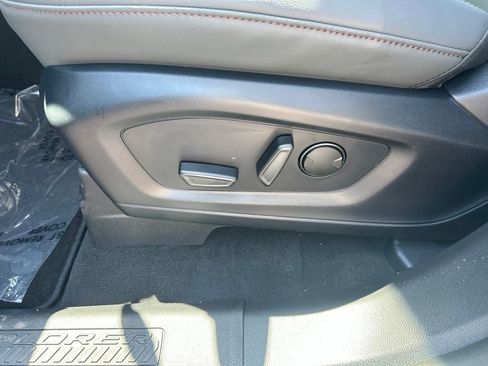 New 2026 Ford Explorer Active w/ Active Comfort Package AWD/4WD image 18