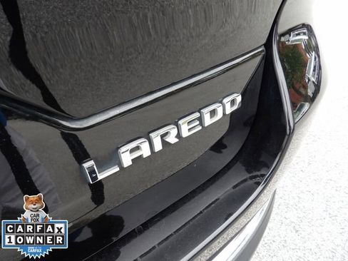 Used 2023 Jeep Grand Cherokee Laredo AWD/4WD image 15