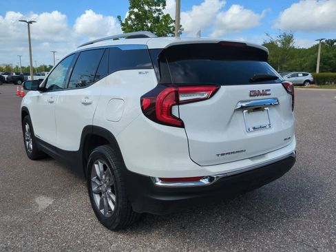 Used 2023 GMC Terrain SLT AWD/4WD image 4