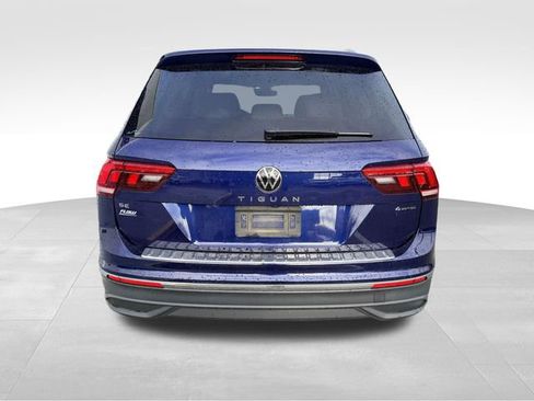 Used 2022 Volkswagen Tiguan SE image 6