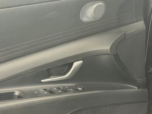Certified 2023 Hyundai Elantra SEL FWD image 14