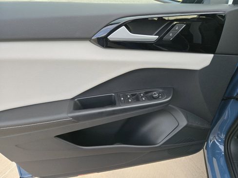 New 2026 Volkswagen Taos S image 18