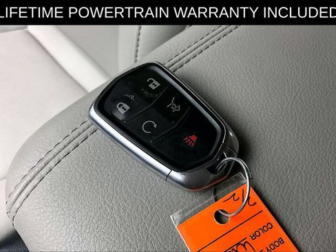 Used 2023 Cadillac XT4 Premium Luxury w/ Technology Package AWD/4WD image 12