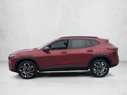 Used 2025 Chevrolet Trax RS w/ Driver Confidence Package FWD image 10