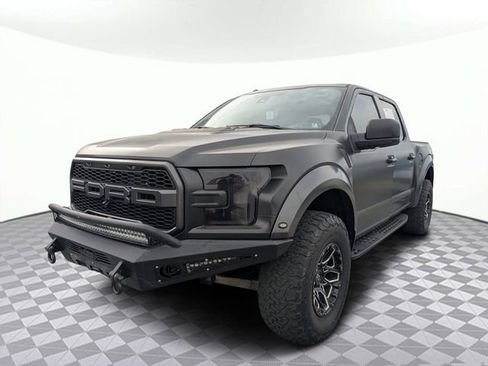 Used 2017 Ford F150 Raptor w/ Equipment Group 802A Luxury AWD/4WD image 5