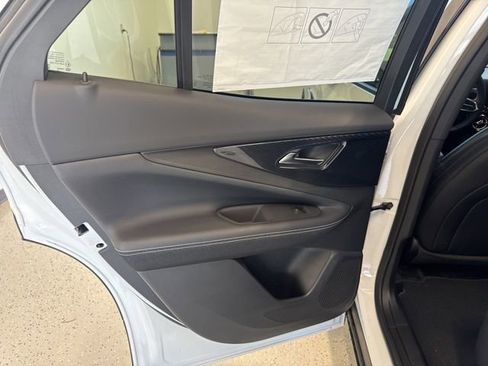 New 2025 Chevrolet Blazer EV LT image 21