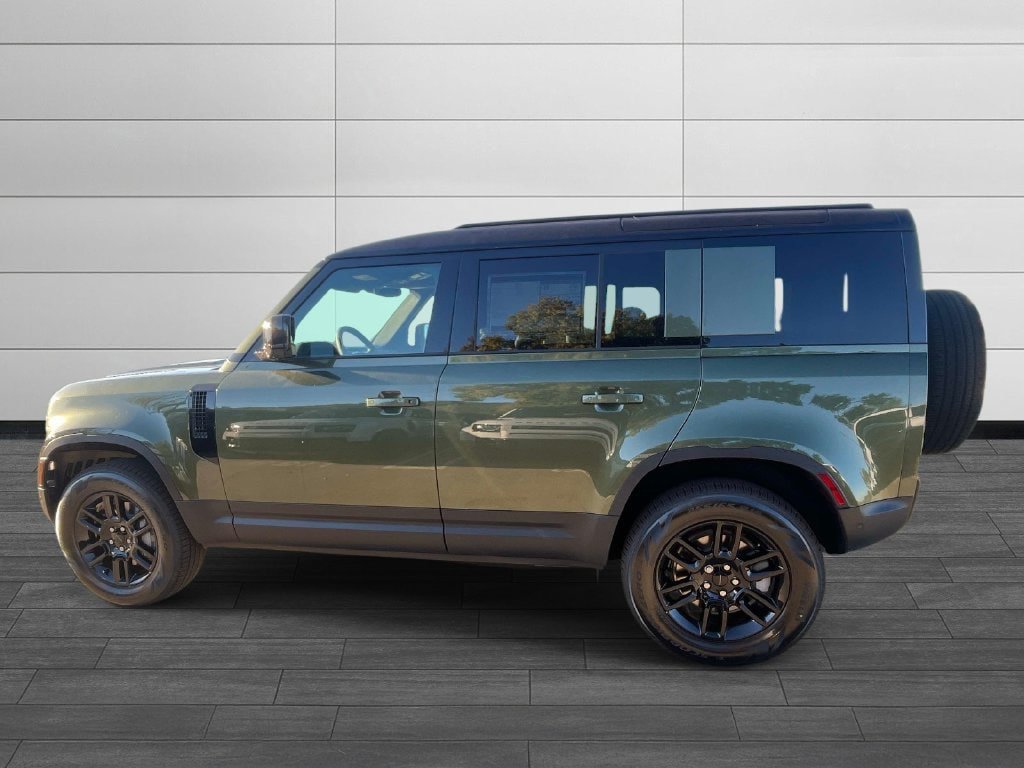 New 2026 Land Rover Defender 110 S AWD/4WD image 2