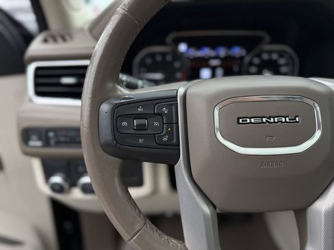 Used 2021 GMC Yukon XL Denali RWD image 39