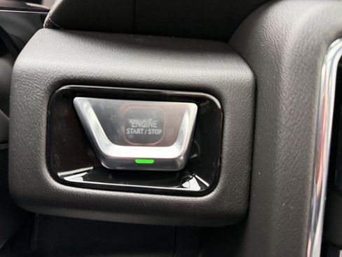 New 2026 GMC Yukon Denali w/ Sun & Power Step Package image 18