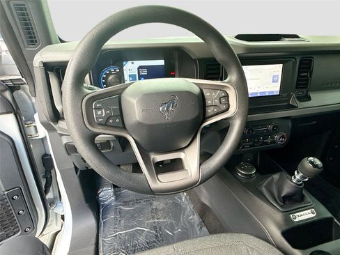 Used 2022 Ford Bronco 2-Door AWD/4WD image 11