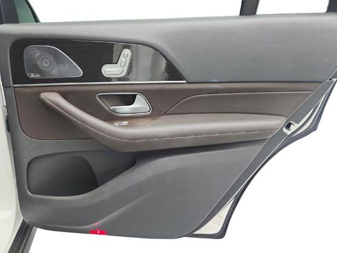 Used 2020 Mercedes-Benz GLS 450 4MATIC image 30