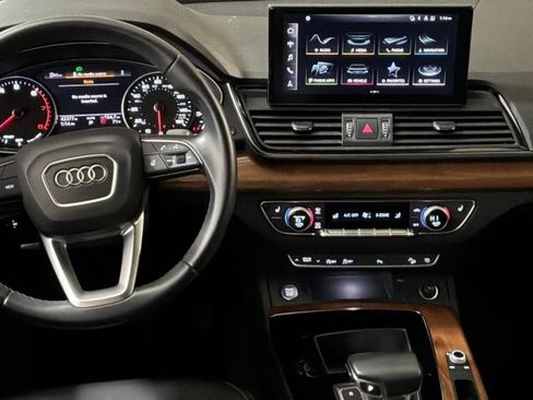 Used 2023 Audi Q5 2.0T Premium w/ Convenience Package AWD/4WD image 18