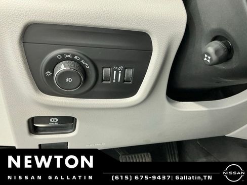 Used 2022 Jeep Grand Cherokee L Overland w/ Advanced Protech Group III AWD/4WD image 93