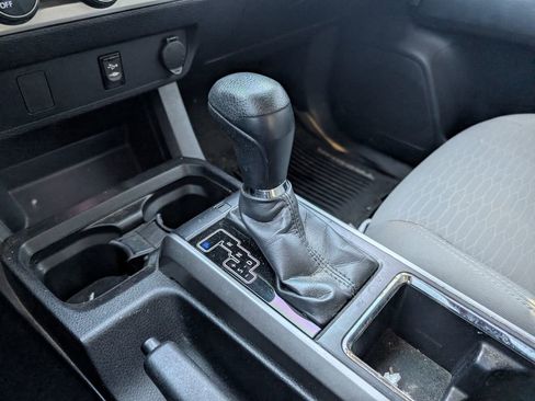 Used 2016 Toyota Tacoma 2WD Double Cab image 19