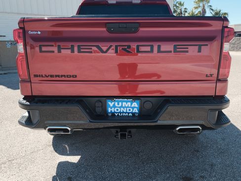 Used 2021 Chevrolet Silverado 1500 LT Trail Boss w/ LPO, Dark Essentials Package image 12