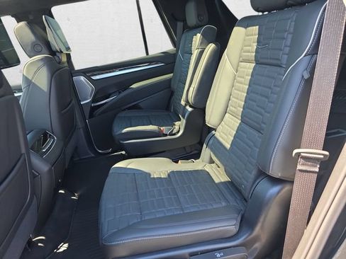 Certified 2025 Cadillac Escalade Sport Platinum AWD/4WD image 16