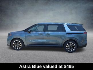 Used 2024 Kia Carnival EX FWD video 2