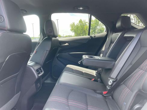 Used 2024 Chevrolet Equinox RS FWD image 11