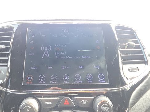 Used 2019 Jeep Grand Cherokee Laredo image 10