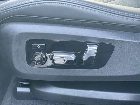 Certified 2026 BMW X7 xDrive40i image 13