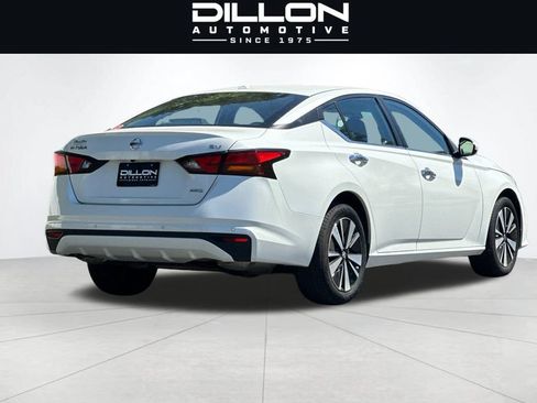 Used 2022 Nissan Altima 2.5 SV AWD/4WD image 4