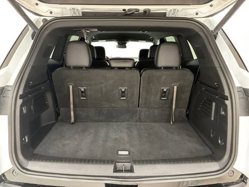 Certified 2025 Buick Enclave Sport Touring AWD/4WD image 17