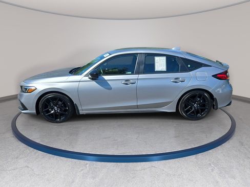 Used 2023 Honda Civic Sport image 8