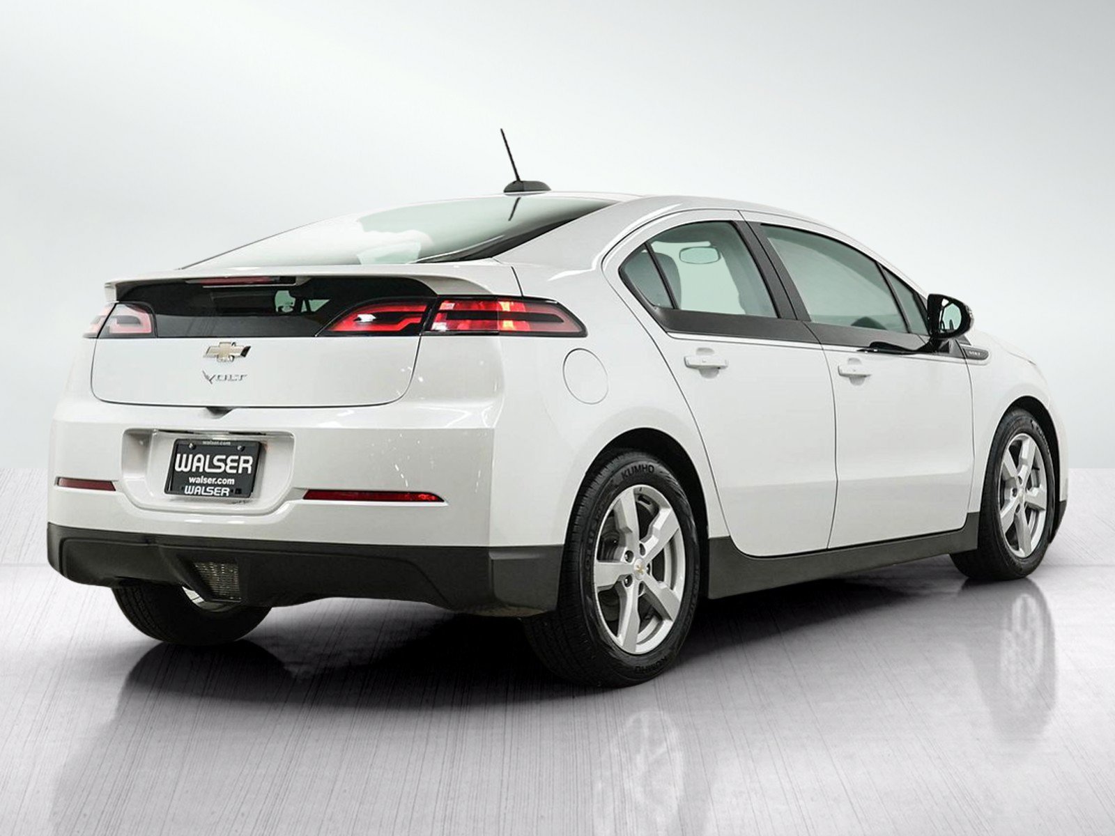 Used 2015 Chevrolet Volt Premium w/ Premium Trim Package FWD image 5