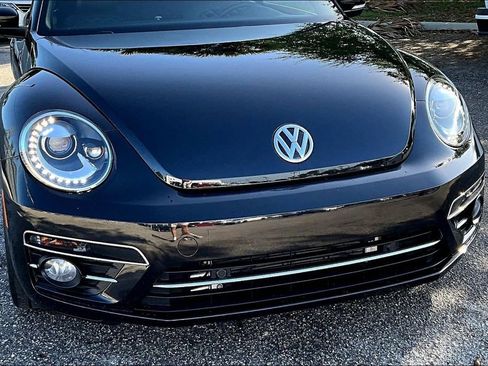 Used 2019 Volkswagen Beetle 2.0T Final Edition SEL image 11