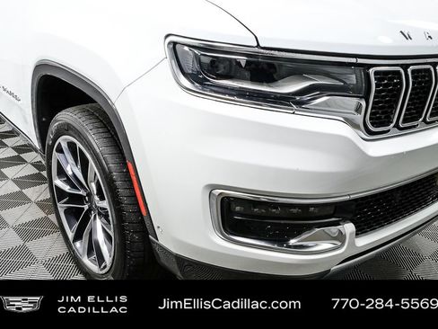 Used 2022 Jeep Wagoneer Series III w/ Premium Group I image 41